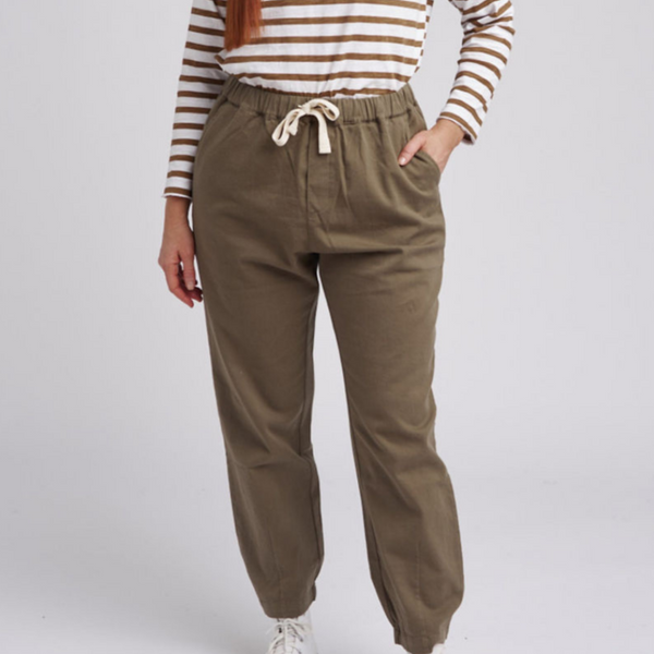 Tapered Leg Pant / Military Green