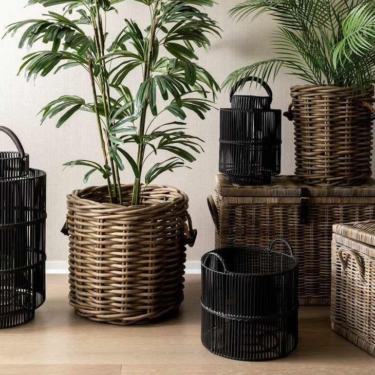 Pavillion Rhodes Outdoor Planter Black / Small